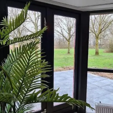 펜션 Lakefront Gelderland Bbq & Tuin 6pers Ewijk