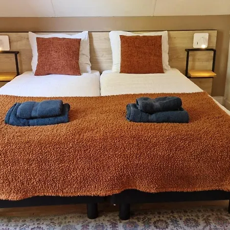 Lakefront Gelderland Bbq & Tuin 6pers Ferienhaus *