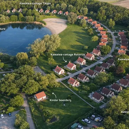 Lakefront Gelderland Bbq & Tuin 6pers * Ewijk