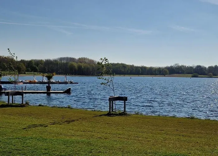 Semesterbostad Lakefront Gelderland Bbq & Tuin 6pers *